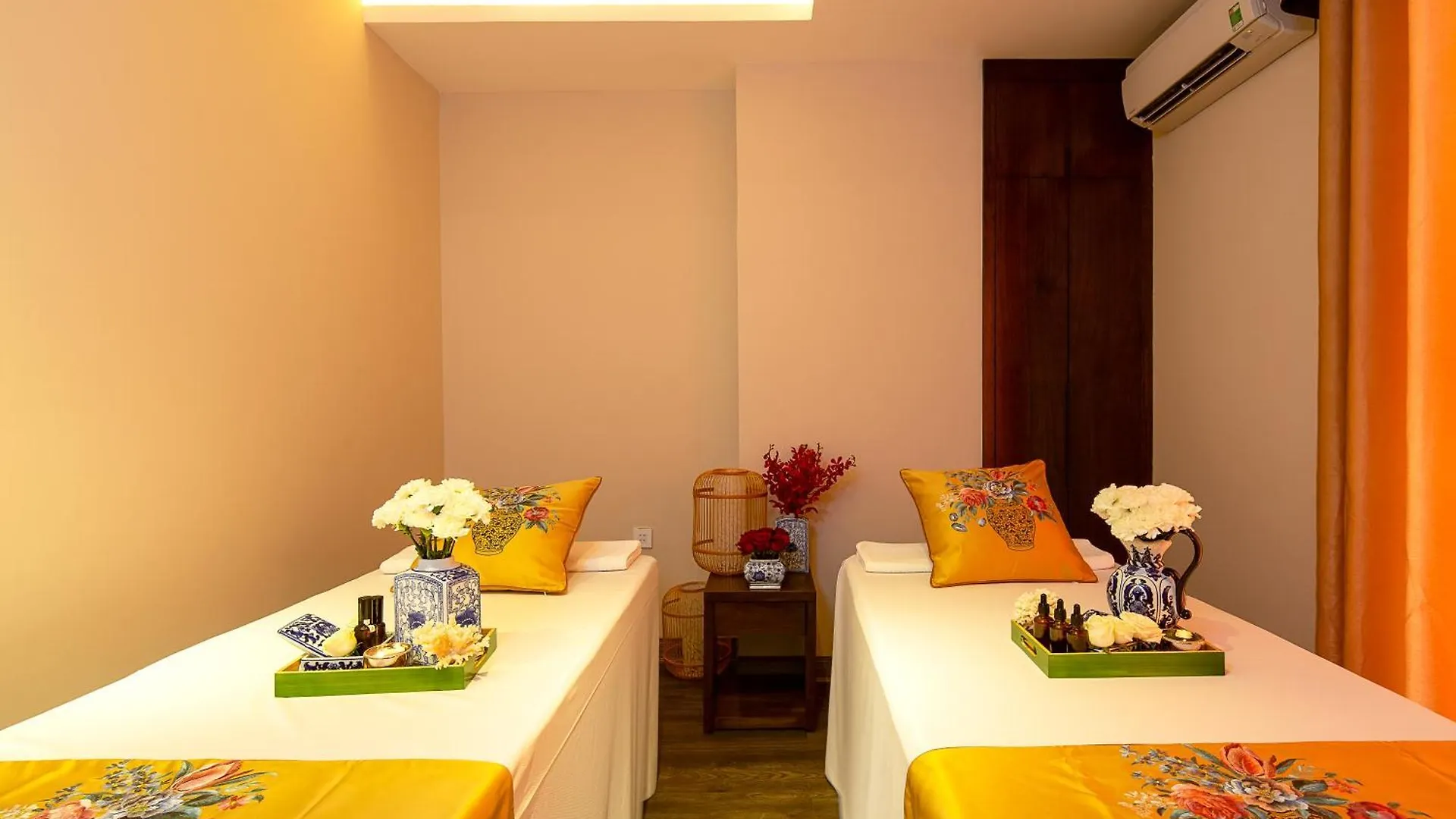 Tgt Beach Hotel Da Nang Vietnam